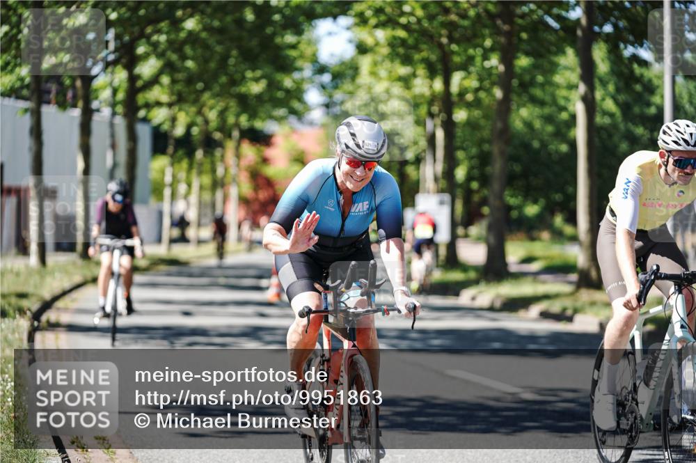 09.08.2026 - GEWOBA Citytriathlon Bremen Michael Burmester http://msf.ph/oto/9951863 09.08.2026 14:21:34 Radfahren 138, 194, 195, 201, 299, 393, 421, 422, 428, 493, 525 meine-sportfotos.de
