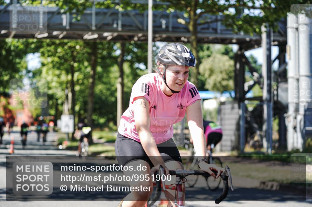 09.08.2026 - GEWOBA Citytriathlon Bremen Michael Burmester http://msf.ph/oto/9951900 09.08.2026 14:22:11 Radfahren 191, 212, 219, 241, 296, 303, 311, 391, 432, 519 meine-sportfotos.de
