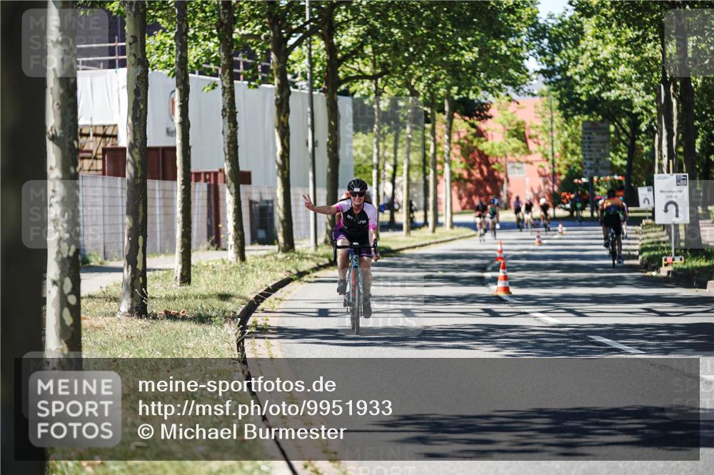 09.08.2026 - GEWOBA Citytriathlon Bremen Michael Burmester http://msf.ph/oto/9951933 09.08.2026 14:22:47 Radfahren 188, 259, 298, 381, 394, 411, 452 meine-sportfotos.de