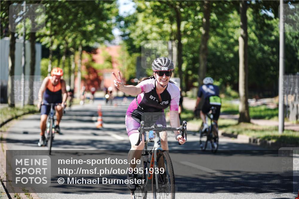 09.08.2026 - GEWOBA Citytriathlon Bremen Michael Burmester http://msf.ph/oto/9951939 09.08.2026 14:22:49 Radfahren 188, 259, 298, 372, 381, 452, 486 meine-sportfotos.de
