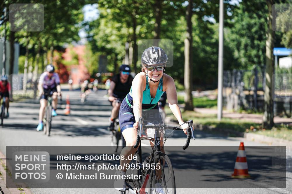 09.08.2026 - GEWOBA Citytriathlon Bremen Michael Burmester http://msf.ph/oto/9951955 09.08.2026 14:22:58 Radfahren 188, 245, 259, 267, 372, 415, 419, 452, 480, 486 meine-sportfotos.de