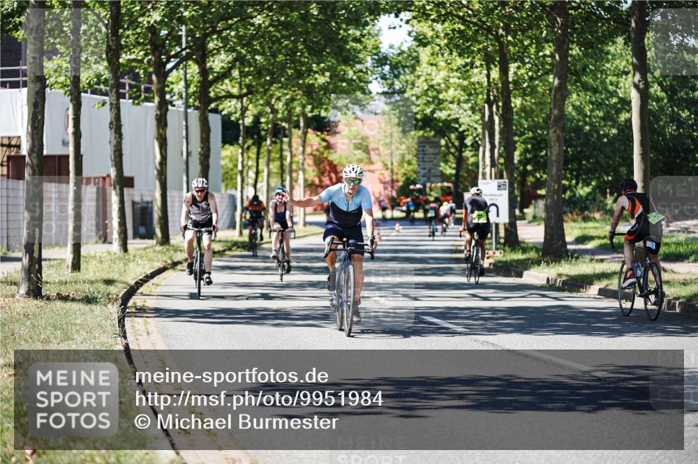 09.08.2026 - GEWOBA Citytriathlon Bremen Michael Burmester http://msf.ph/oto/9951984 09.08.2026 14:23:26 Radfahren 31, 375, 379, 424, 426, 441, 463, 467 meine-sportfotos.de