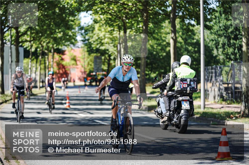 09.08.2026 - GEWOBA Citytriathlon Bremen Michael Burmester http://msf.ph/oto/9951988 09.08.2026 14:23:27 Radfahren 31, 318, 375, 379, 424, 426, 441, 463, 467 meine-sportfotos.de