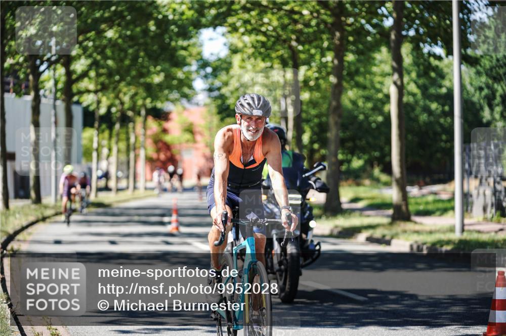 09.08.2026 - GEWOBA Citytriathlon Bremen Michael Burmester http://msf.ph/oto/9952028 09.08.2026 14:24:06 Radfahren 55, 246, 315, 361, 430, 465, 468, 472, 478, 502 meine-sportfotos.de