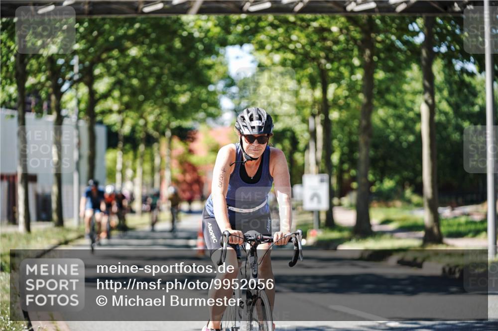 09.08.2026 - GEWOBA Citytriathlon Bremen Michael Burmester http://msf.ph/oto/9952056 09.08.2026 14:24:30 Radfahren 160, 367, 451, 483, 488, 496, 505 meine-sportfotos.de