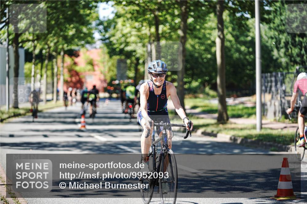 09.08.2026 - GEWOBA Citytriathlon Bremen Michael Burmester http://msf.ph/oto/9952093 09.08.2026 14:25:12 Radfahren 112, 181, 187, 359, 380, 491, 492, 524 meine-sportfotos.de