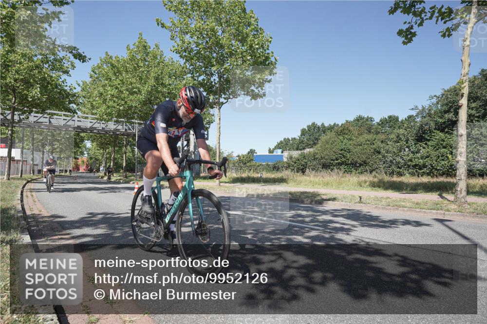 09.08.2026 - GEWOBA Citytriathlon Bremen Michael Burmester http://msf.ph/oto/9952126 09.08.2026 13:17:56 Radfahren 625, 796, 876, 953, 968, 1154 meine-sportfotos.de