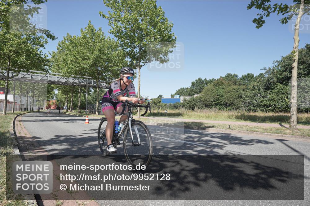 09.08.2026 - GEWOBA Citytriathlon Bremen Michael Burmester http://msf.ph/oto/9952128 09.08.2026 13:17:58 Radfahren 625, 796, 876, 953, 1154 meine-sportfotos.de