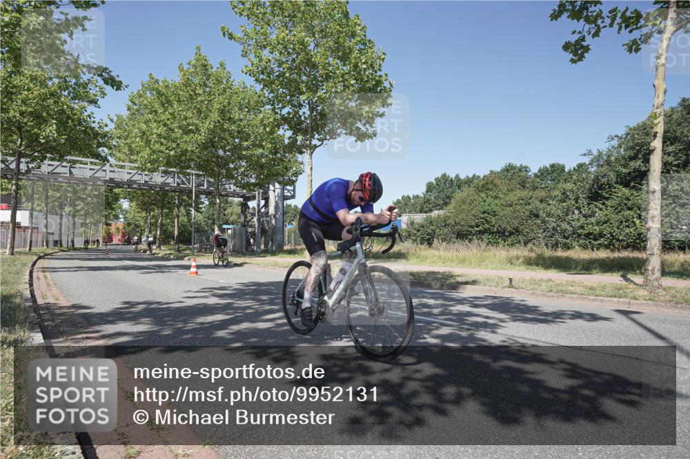 09.08.2026 - GEWOBA Citytriathlon Bremen Michael Burmester http://msf.ph/oto/9952131 09.08.2026 13:18:04 Radfahren 627, 796, 798, 876, 953, 1154 meine-sportfotos.de