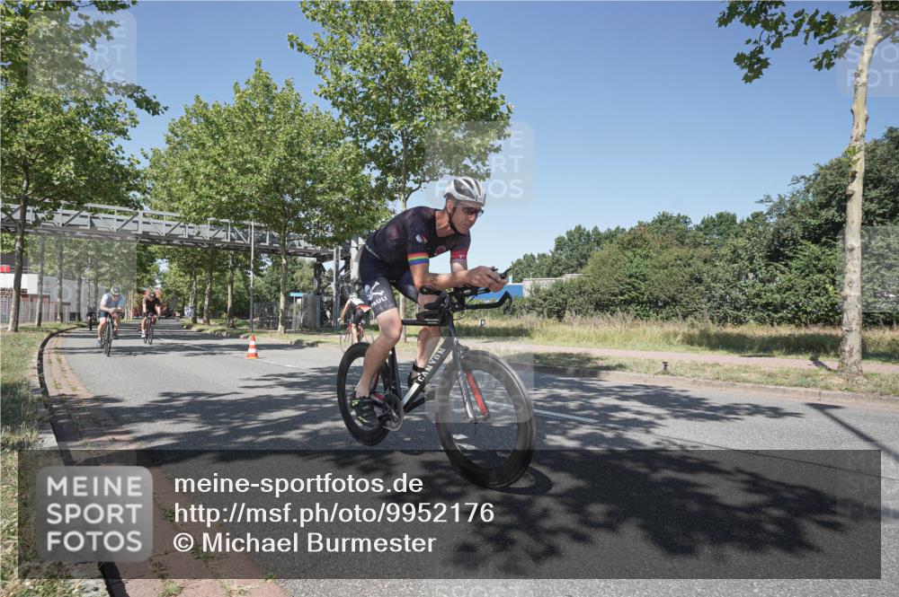 09.08.2026 - GEWOBA Citytriathlon Bremen Michael Burmester http://msf.ph/oto/9952176 09.08.2026 13:19:05 Radfahren 626, 753, 797, 870, 915, 1123 meine-sportfotos.de