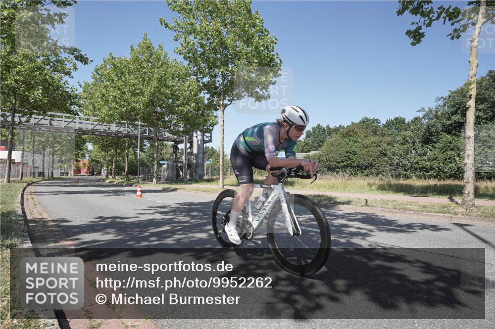 09.08.2026 - GEWOBA Citytriathlon Bremen Michael Burmester http://msf.ph/oto/9952262 09.08.2026 13:21:39 Radfahren 583 meine-sportfotos.de