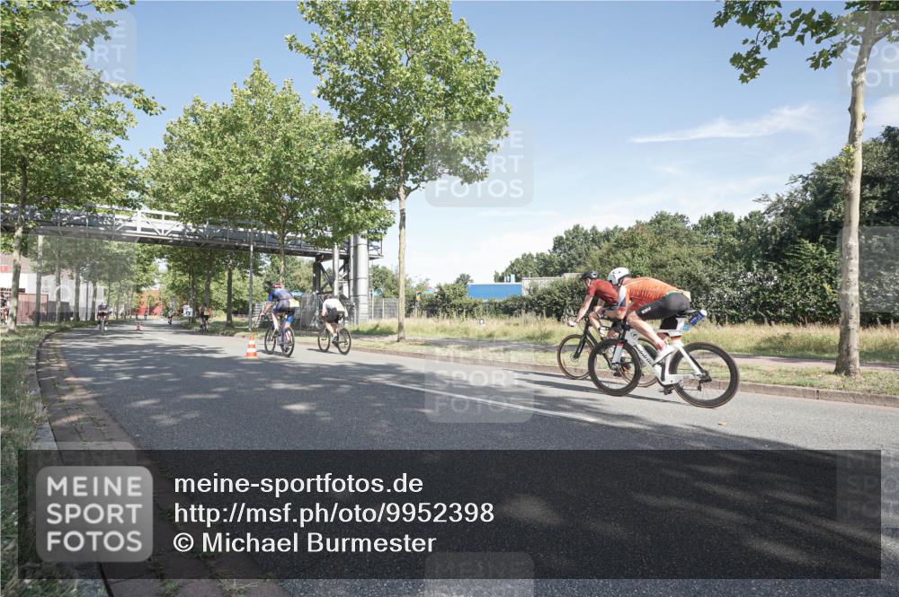 09.08.2026 - GEWOBA Citytriathlon Bremen Michael Burmester http://msf.ph/oto/9952398 09.08.2026 10:28:38 Radfahren 329, 332, 340, 362, 369 meine-sportfotos.de