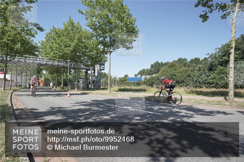 09.08.2026 - GEWOBA Citytriathlon Bremen Michael Burmester http://msf.ph/oto/9952468 09.08.2026 13:29:36 Radfahren 799, 999 meine-sportfotos.de