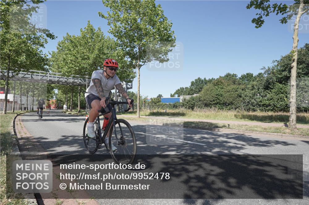 09.08.2026 - GEWOBA Citytriathlon Bremen Michael Burmester http://msf.ph/oto/9952478 09.08.2026 13:30:20 Radfahren 724, 795, 905 meine-sportfotos.de