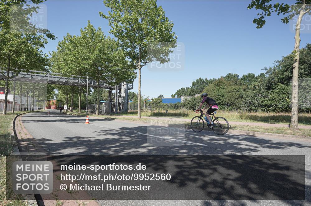 09.08.2026 - GEWOBA Citytriathlon Bremen Michael Burmester http://msf.ph/oto/9952560 09.08.2026 13:36:55 Radfahren  meine-sportfotos.de