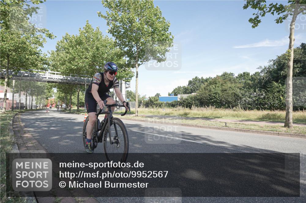 09.08.2026 - GEWOBA Citytriathlon Bremen Michael Burmester http://msf.ph/oto/9952567 09.08.2026 10:31:10 Radfahren 59, 311, 497 meine-sportfotos.de