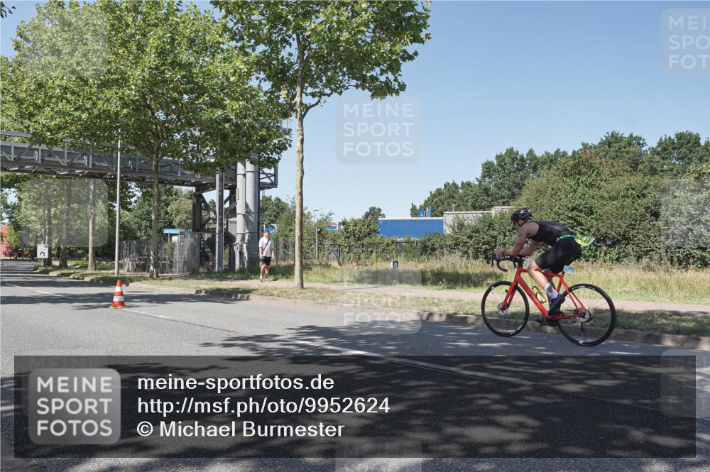 09.08.2026 - GEWOBA Citytriathlon Bremen Michael Burmester http://msf.ph/oto/9952624 09.08.2026 14:07:44 Radfahren 112, 120, 160 meine-sportfotos.de