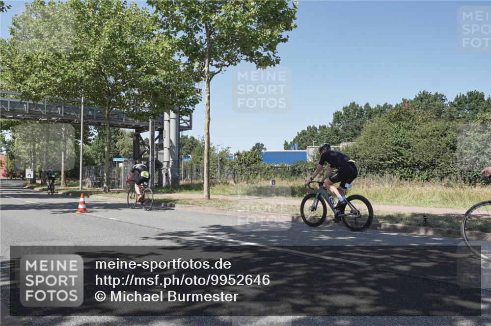 09.08.2026 - GEWOBA Citytriathlon Bremen Michael Burmester http://msf.ph/oto/9952646 09.08.2026 14:08:33 Radfahren 176 meine-sportfotos.de