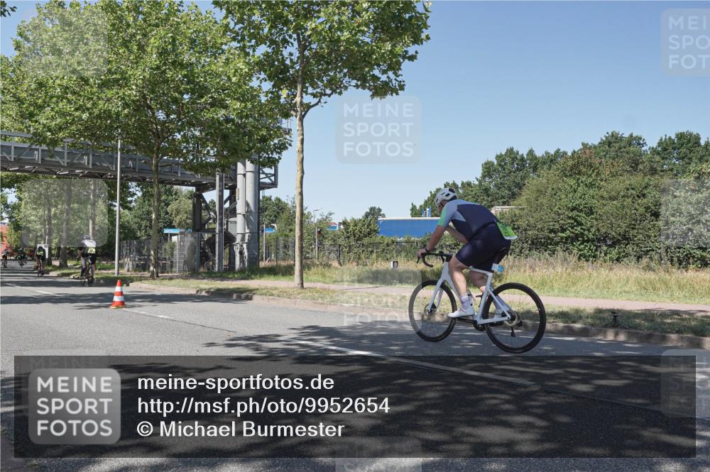 09.08.2026 - GEWOBA Citytriathlon Bremen Michael Burmester http://msf.ph/oto/9952654 09.08.2026 14:08:39 Radfahren 176 meine-sportfotos.de