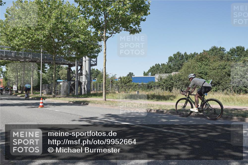 09.08.2026 - GEWOBA Citytriathlon Bremen Michael Burmester http://msf.ph/oto/9952664 09.08.2026 14:08:45 Radfahren 59 meine-sportfotos.de