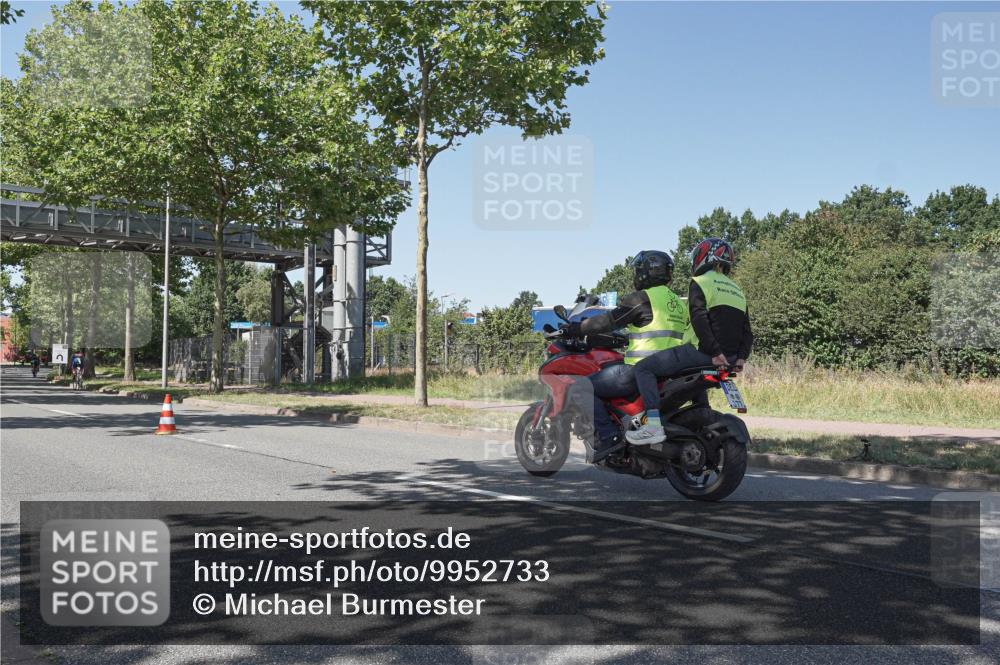 09.08.2026 - GEWOBA Citytriathlon Bremen Michael Burmester http://msf.ph/oto/9952733 09.08.2026 14:10:16 Radfahren 16, 35, 97, 100, 154, 161, 177 meine-sportfotos.de