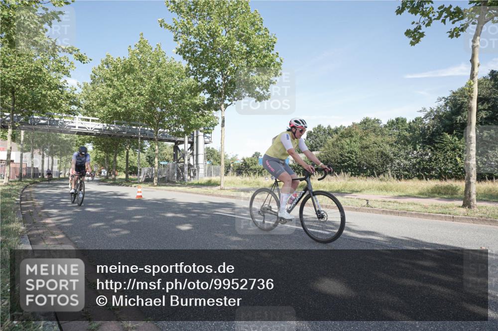 09.08.2026 - GEWOBA Citytriathlon Bremen Michael Burmester http://msf.ph/oto/9952736 09.08.2026 10:33:08 Radfahren 1, 63, 83, 103, 173, 302, 353, 413, 419, 453, 457, 483, 486, 493, 526 meine-sportfotos.de