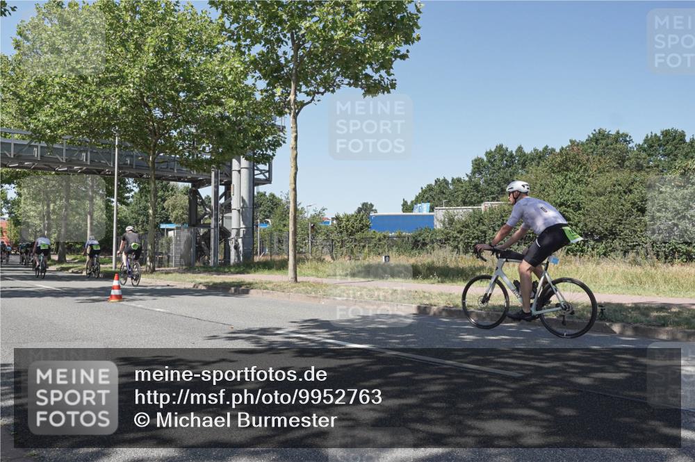 09.08.2026 - GEWOBA Citytriathlon Bremen Michael Burmester http://msf.ph/oto/9952763 09.08.2026 14:10:35 Radfahren 46, 71, 73, 81, 123, 161, 162 meine-sportfotos.de