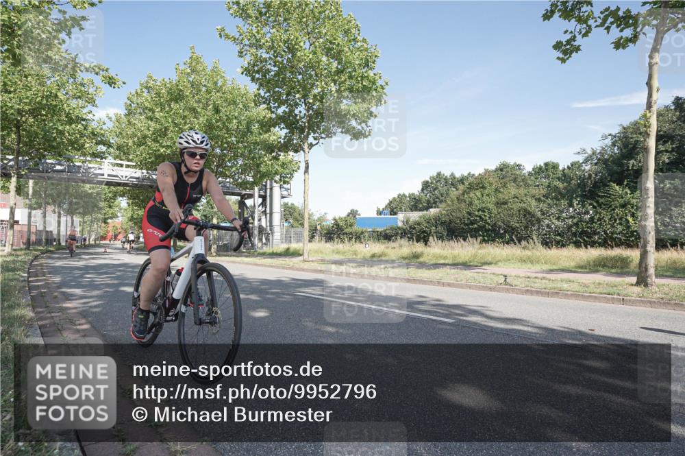 09.08.2026 - GEWOBA Citytriathlon Bremen Michael Burmester http://msf.ph/oto/9952796 09.08.2026 10:34:02 Radfahren 292, 306, 448, 474, 490, 522, 531 meine-sportfotos.de