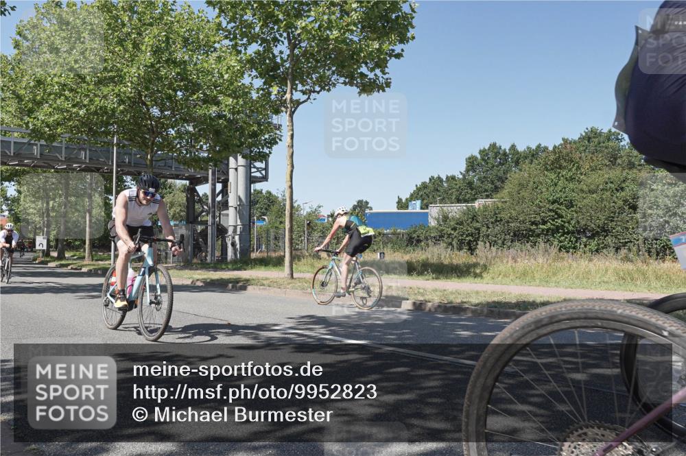 09.08.2026 - GEWOBA Citytriathlon Bremen Michael Burmester http://msf.ph/oto/9952823 09.08.2026 14:11:18 Radfahren 11, 13, 26, 33, 41, 68, 76, 79, 84, 85, 109, 113, 117, 129, 139, 143, 144, 150, 155 meine-sportfotos.de