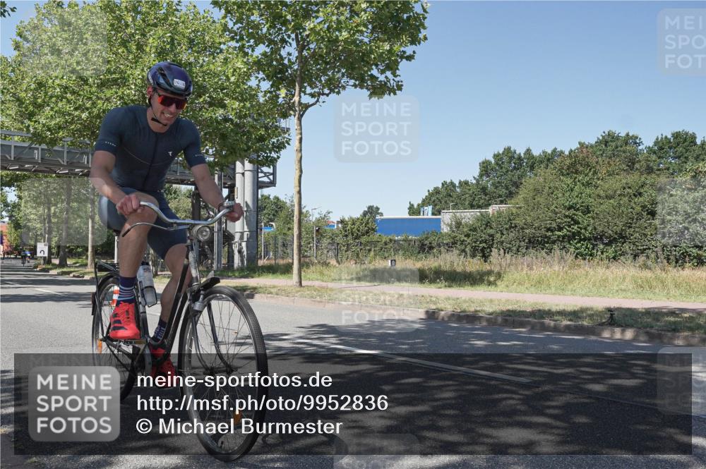 09.08.2026 - GEWOBA Citytriathlon Bremen Michael Burmester http://msf.ph/oto/9952836 09.08.2026 14:11:29 Radfahren 11, 13, 26, 76, 79, 84, 85, 92, 114, 117, 128, 129, 143, 150, 155 meine-sportfotos.de