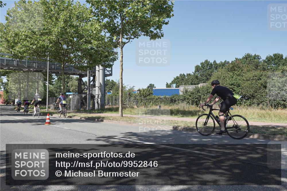 09.08.2026 - GEWOBA Citytriathlon Bremen Michael Burmester http://msf.ph/oto/9952846 09.08.2026 14:11:34 Radfahren 76, 92, 111, 114, 117, 118, 124, 125, 128, 143, 155 meine-sportfotos.de
