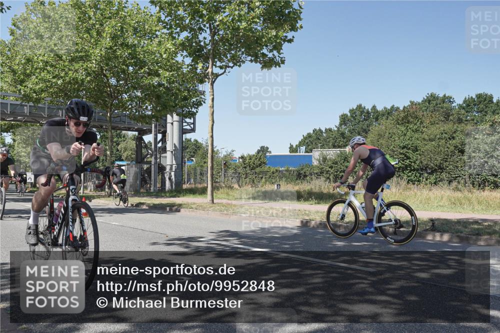 09.08.2026 - GEWOBA Citytriathlon Bremen Michael Burmester http://msf.ph/oto/9952848 09.08.2026 14:11:36 Radfahren 76, 92, 111, 114, 118, 124, 125, 128, 155 meine-sportfotos.de