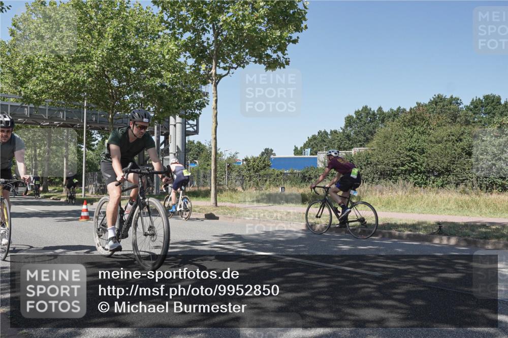 09.08.2026 - GEWOBA Citytriathlon Bremen Michael Burmester http://msf.ph/oto/9952850 09.08.2026 14:11:36 Radfahren 76, 92, 111, 114, 118, 124, 125, 128, 155 meine-sportfotos.de