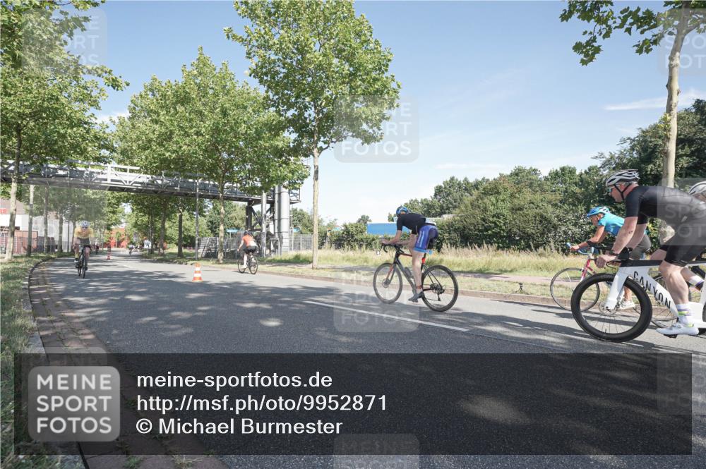 09.08.2026 - GEWOBA Citytriathlon Bremen Michael Burmester http://msf.ph/oto/9952871 09.08.2026 10:34:54 Radfahren 95, 137, 193, 207, 209, 399, 439, 461, 501, 513, 514, 521 meine-sportfotos.de