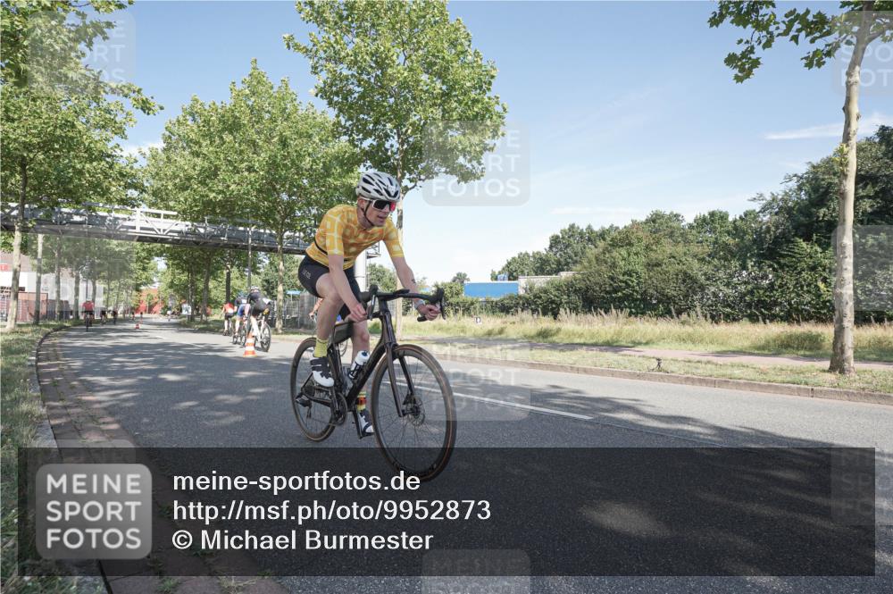 09.08.2026 - GEWOBA Citytriathlon Bremen Michael Burmester http://msf.ph/oto/9952873 09.08.2026 10:34:55 Radfahren 95, 137, 193, 207, 209, 399, 439, 461, 501, 513, 514, 521 meine-sportfotos.de