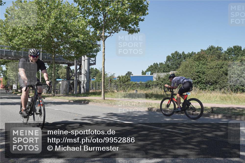 09.08.2026 - GEWOBA Citytriathlon Bremen Michael Burmester http://msf.ph/oto/9952886 09.08.2026 14:12:22 Radfahren 5, 27, 45, 60, 91, 99, 105, 135, 169, 270 meine-sportfotos.de