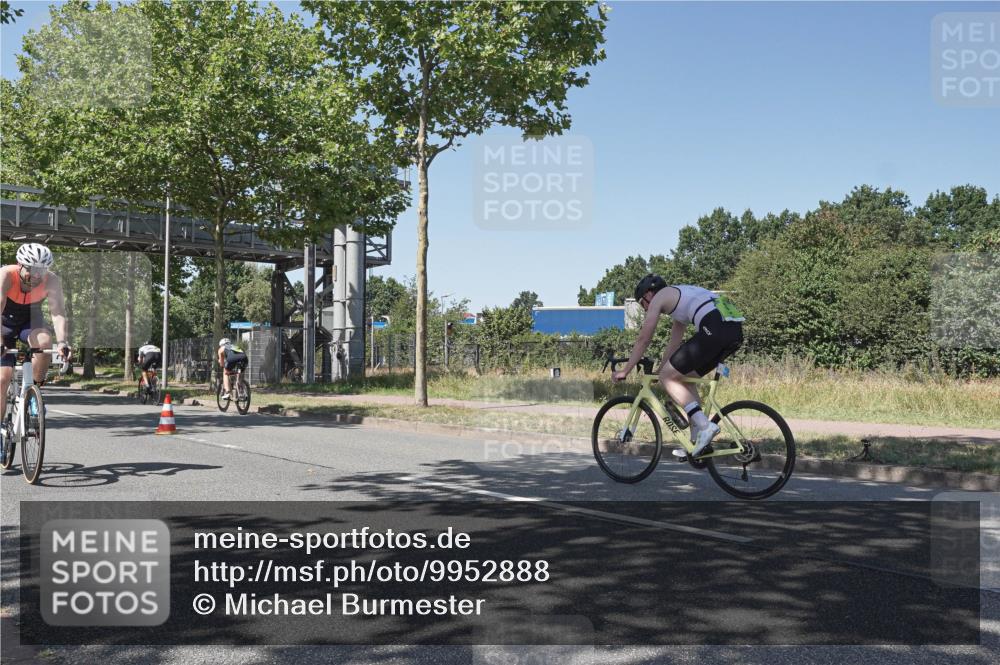 09.08.2026 - GEWOBA Citytriathlon Bremen Michael Burmester http://msf.ph/oto/9952888 09.08.2026 14:12:23 Radfahren 5, 27, 45, 91, 99, 105, 135, 169, 270 meine-sportfotos.de