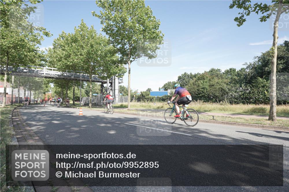 09.08.2026 - GEWOBA Citytriathlon Bremen Michael Burmester http://msf.ph/oto/9952895 09.08.2026 10:35:08 Radfahren 95, 129, 143, 169, 207, 436, 446, 467, 473, 476, 501, 513, 514, 527 meine-sportfotos.de