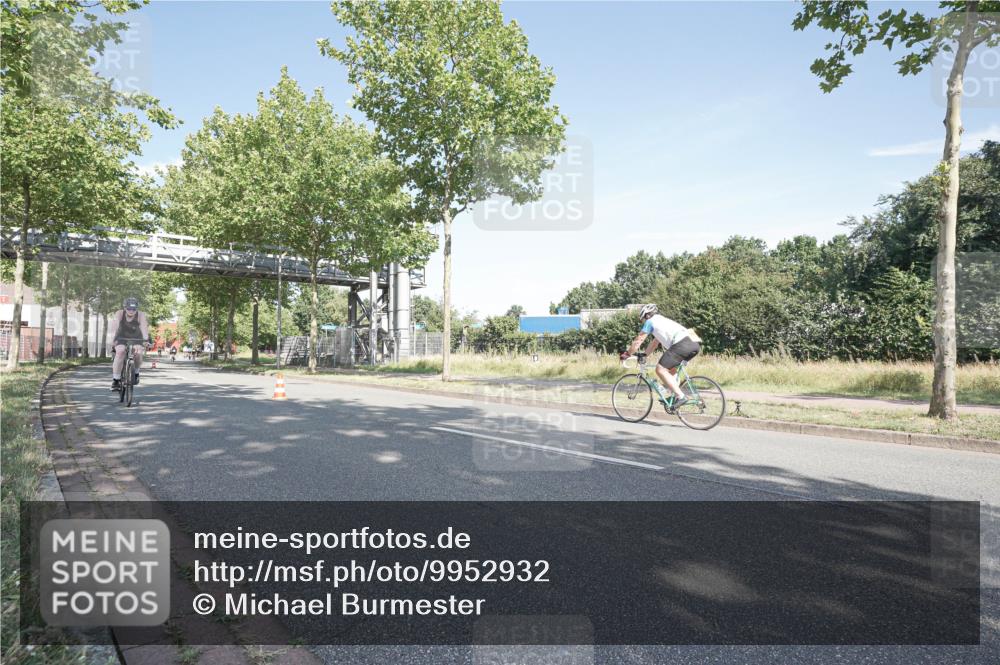09.08.2026 - GEWOBA Citytriathlon Bremen Michael Burmester http://msf.ph/oto/9952932 09.08.2026 10:35:21 Radfahren 3, 27, 129, 143, 169, 175, 189, 195, 243, 326, 436, 440, 446, 467, 473, 476, 487, 527 meine-sportfotos.de