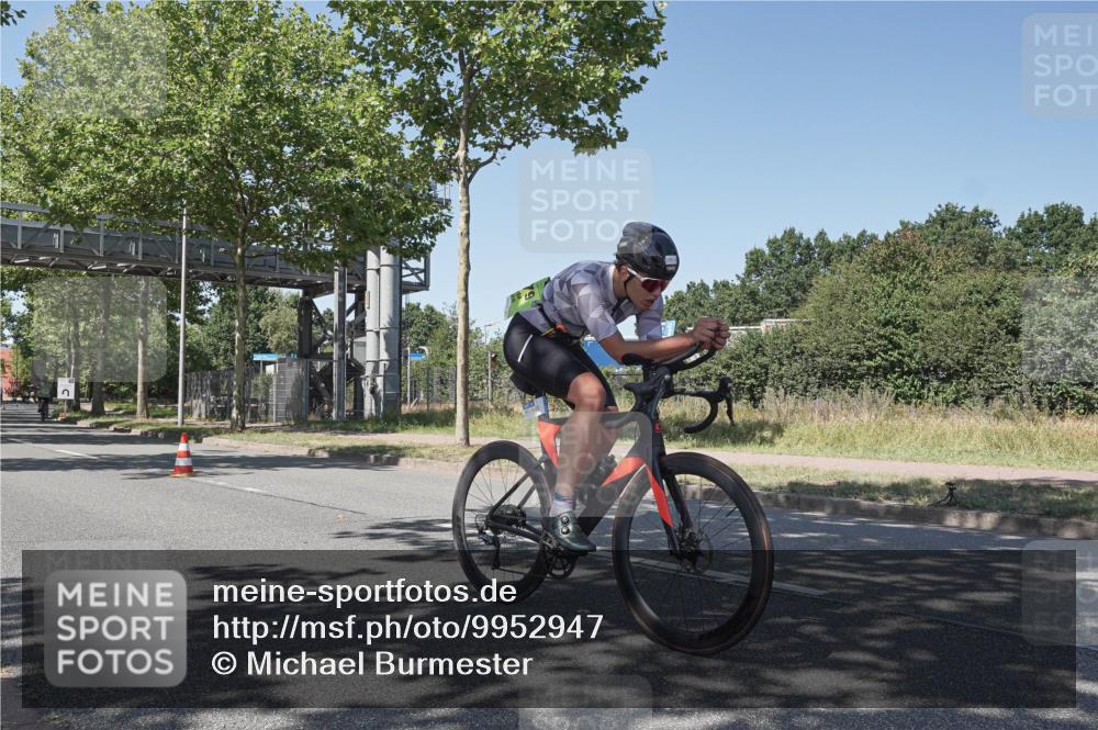 09.08.2026 - GEWOBA Citytriathlon Bremen Michael Burmester http://msf.ph/oto/9952947 09.08.2026 14:13:07 Radfahren 2, 21, 24, 38, 54, 82, 83, 279, 304 meine-sportfotos.de
