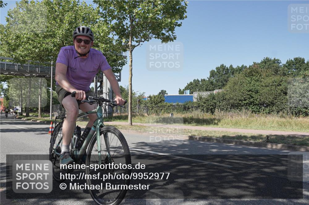 09.08.2026 - GEWOBA Citytriathlon Bremen Michael Burmester http://msf.ph/oto/9952977 09.08.2026 14:13:31 Radfahren 17, 36, 52, 74, 86, 115, 152, 158, 180, 200, 254, 346, 353 meine-sportfotos.de