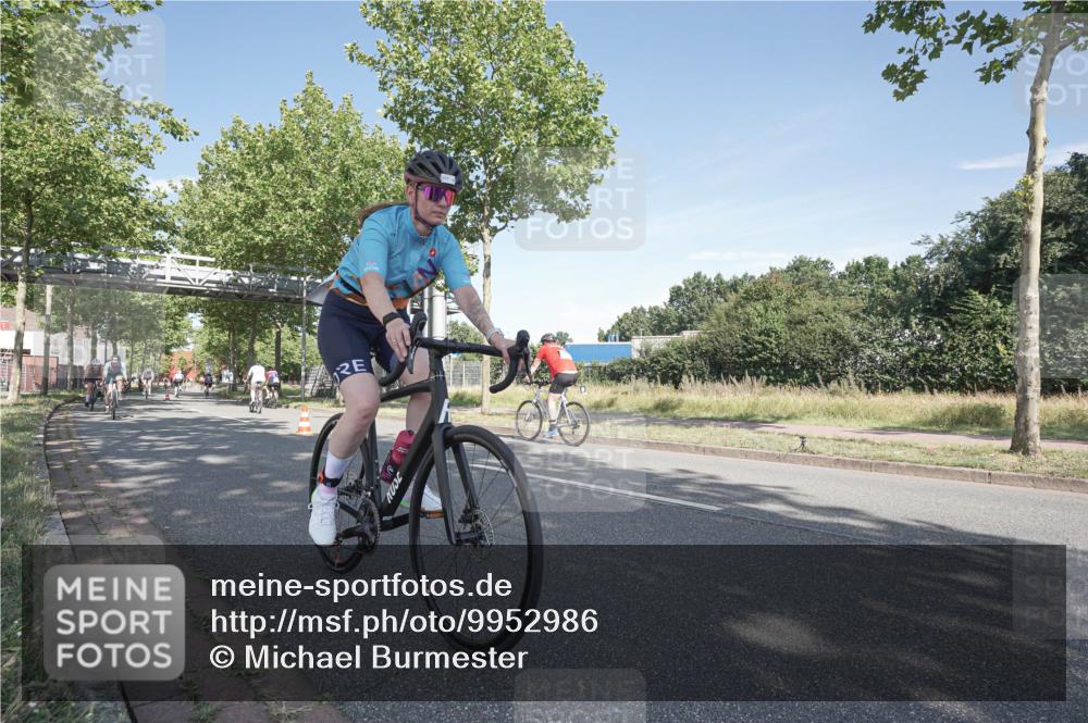 09.08.2026 - GEWOBA Citytriathlon Bremen Michael Burmester http://msf.ph/oto/9952986 09.08.2026 10:35:52 Radfahren 17, 29, 37, 89, 107, 109, 119, 123, 151, 153, 167, 181, 187, 201, 217, 241, 423, 444, 462, 466, 471, 494, 509 meine-sportfotos.de