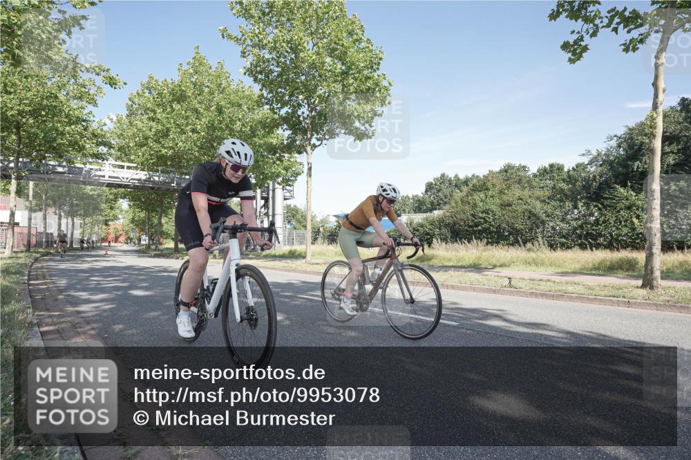 09.08.2026 - GEWOBA Citytriathlon Bremen Michael Burmester http://msf.ph/oto/9953078 09.08.2026 10:36:47 Radfahren 19, 33, 41, 67, 93, 111, 157, 191, 225, 235, 247, 281, 349, 426, 491 meine-sportfotos.de