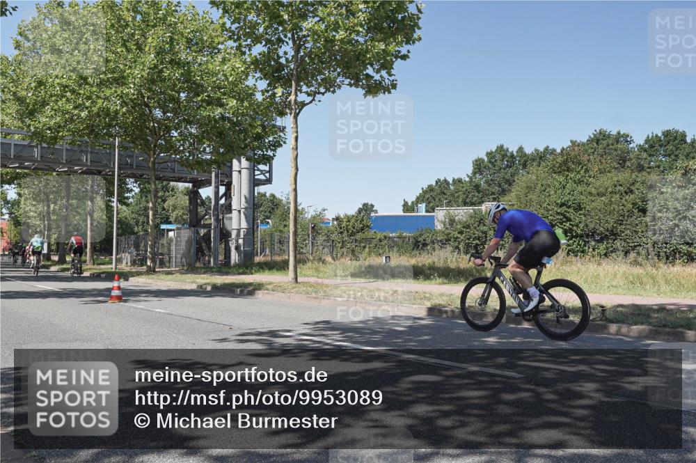 09.08.2026 - GEWOBA Citytriathlon Bremen Michael Burmester http://msf.ph/oto/9953089 09.08.2026 14:15:09 Radfahren 3, 66, 374 meine-sportfotos.de