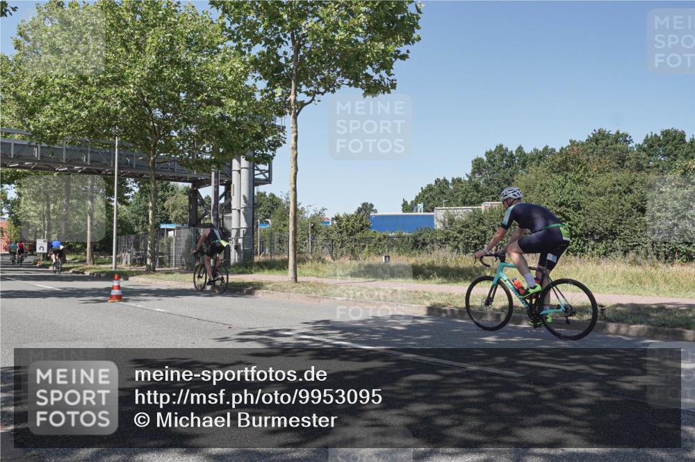 09.08.2026 - GEWOBA Citytriathlon Bremen Michael Burmester http://msf.ph/oto/9953095 09.08.2026 14:15:12 Radfahren 66, 374 meine-sportfotos.de