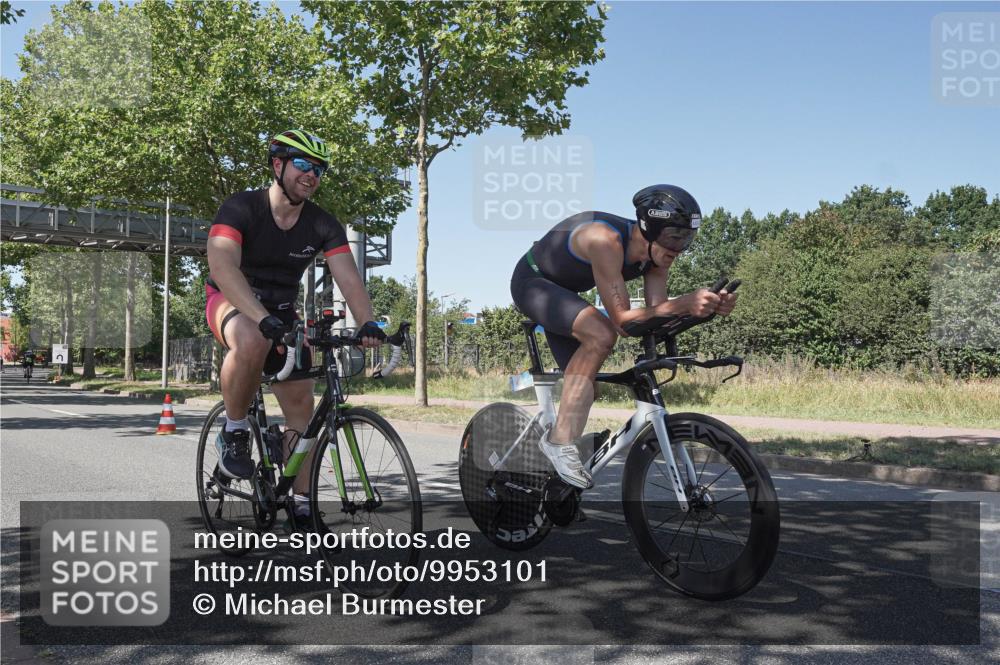 09.08.2026 - GEWOBA Citytriathlon Bremen Michael Burmester http://msf.ph/oto/9953101 09.08.2026 14:15:25 Radfahren 7, 10, 80, 433 meine-sportfotos.de