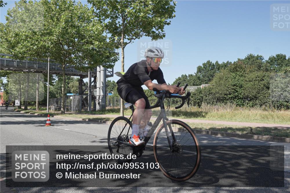 09.08.2026 - GEWOBA Citytriathlon Bremen Michael Burmester http://msf.ph/oto/9953103 09.08.2026 14:15:26 Radfahren 7, 10, 80, 433 meine-sportfotos.de