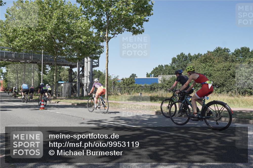 09.08.2026 - GEWOBA Citytriathlon Bremen Michael Burmester http://msf.ph/oto/9953119 09.08.2026 14:15:38 Radfahren 7, 10, 122, 218, 257, 260, 263, 285, 302, 349, 354, 433 meine-sportfotos.de