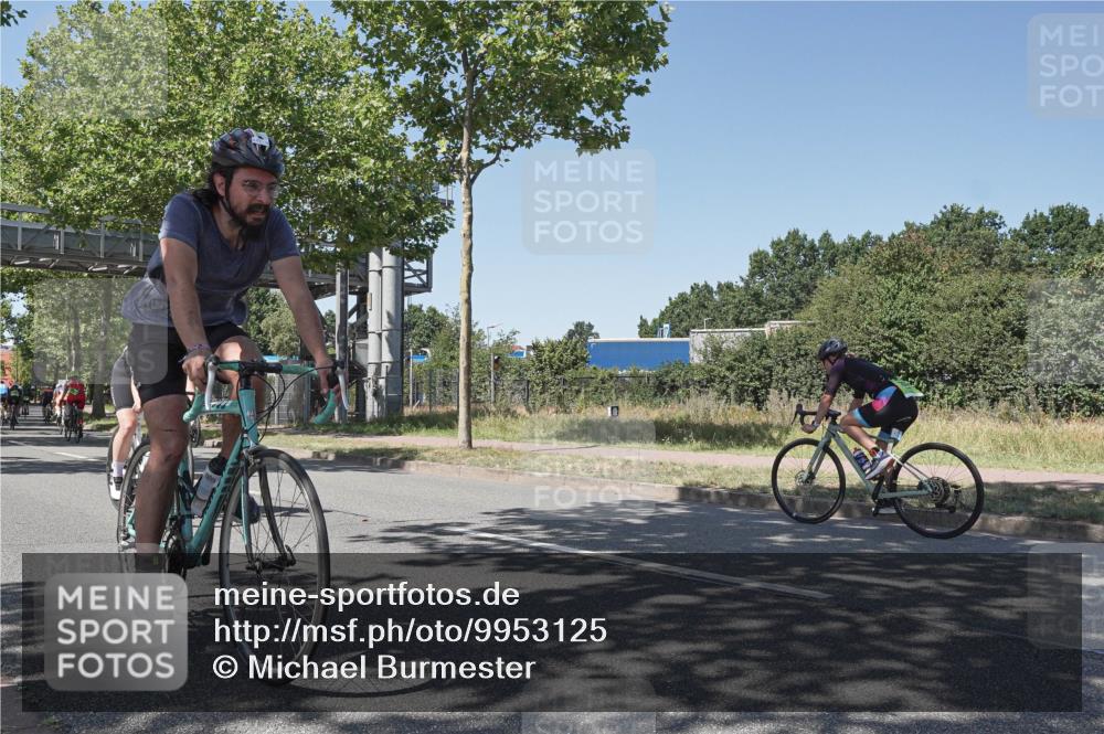 09.08.2026 - GEWOBA Citytriathlon Bremen Michael Burmester http://msf.ph/oto/9953125 09.08.2026 14:15:40 Radfahren 7, 122, 218, 257, 260, 263, 285, 302, 349, 354, 433 meine-sportfotos.de