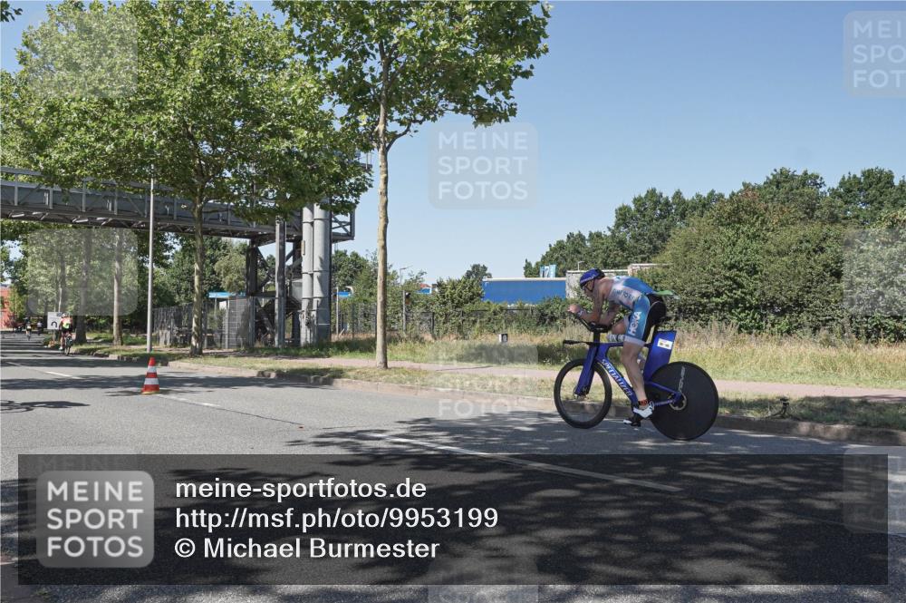09.08.2026 - GEWOBA Citytriathlon Bremen Michael Burmester http://msf.ph/oto/9953199 09.08.2026 14:16:35 Radfahren 20, 58, 132, 192, 203, 220, 240, 271, 284, 325, 351, 360 meine-sportfotos.de